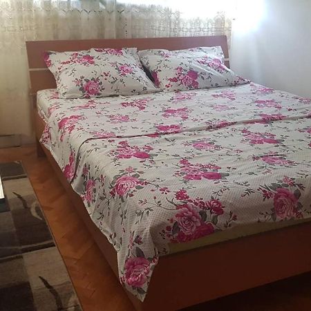 Baston Rent Leilighet Podgorica Eksteriør bilde