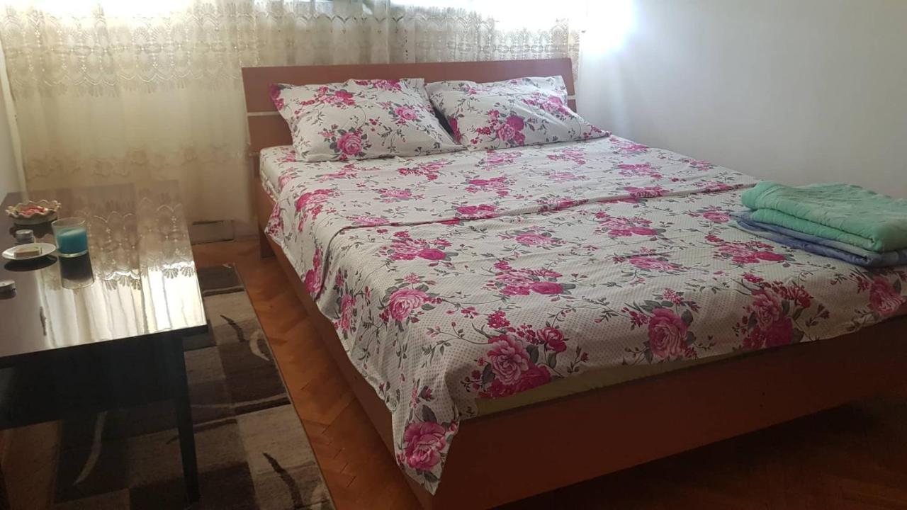 Baston Rent Leilighet Podgorica Eksteriør bilde